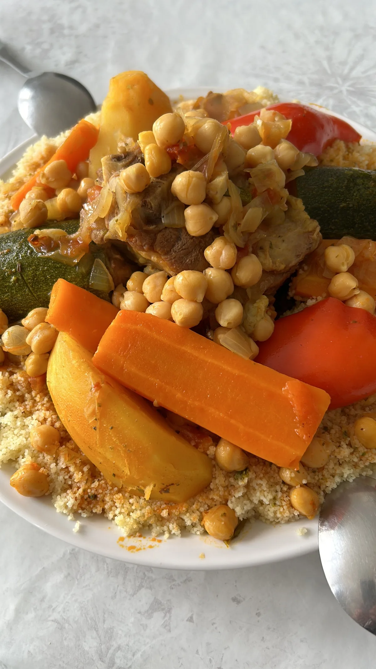 Couscous royal — recette traditionnelle Maroc